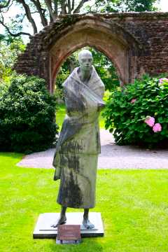 Pilgrim, Bishops Palace Garden