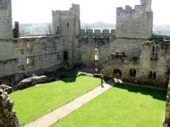 bodiam
                        Castle