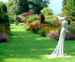 Gardens at Pashley Manor