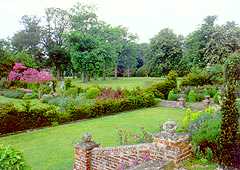 Doddington Place Gardens