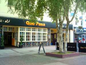 qUE pASA