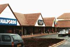 Riverside Retail
                                          Park