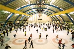 http://www.wessex.me.uk/ice%20rinks/chelmsfordriverside_ice_rink.jpg